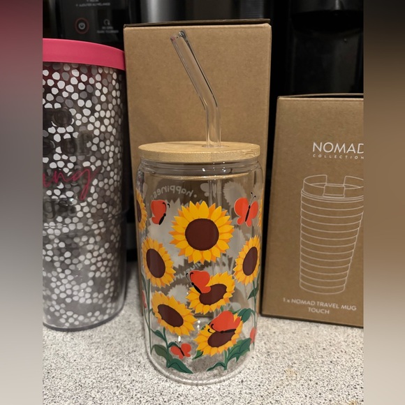 🔮 Sunflower Glass Tumbler with Glass Straw (5/$25) - Picture 2 of 2